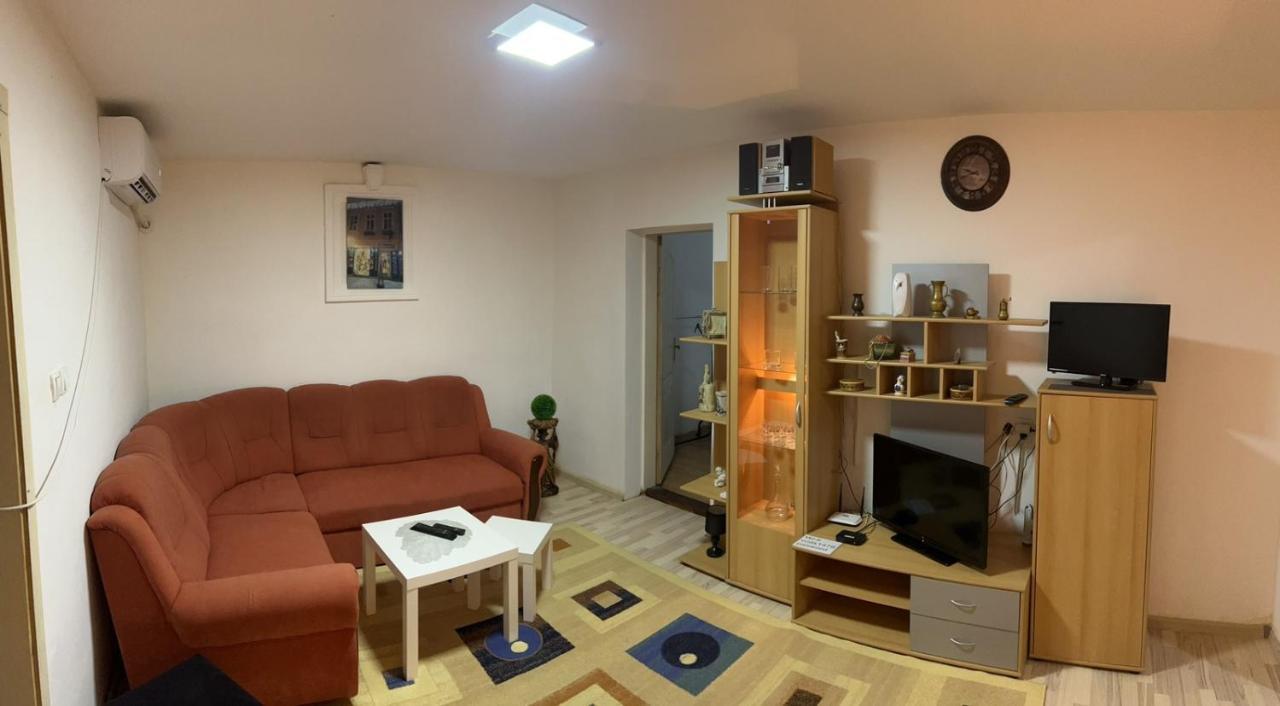 Bojana12 Daire Bačka Palanka Dış mekan fotoğraf